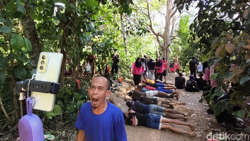 Joget Sadbor yang viral di TikTok.