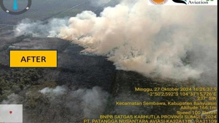 Karhutla di Banyuasin pasca di water bombing masih sisakan asap tebal.