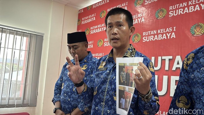 Karutan Surabaya Tomi Elyus