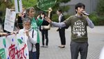 Pecinta Lingkungan Tokyo Gelar Aksi di Taman Jingu Gaien