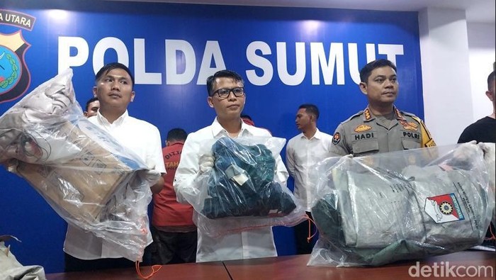 Polda Sumut saat merilis kasus mayat wanita dalam tas (Finta Rahyuni/detikSumut)