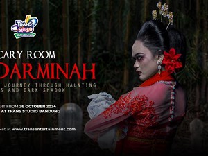 Nyi Darminah Menebar Teror Saat Halloween di Trans Studio Bandung
