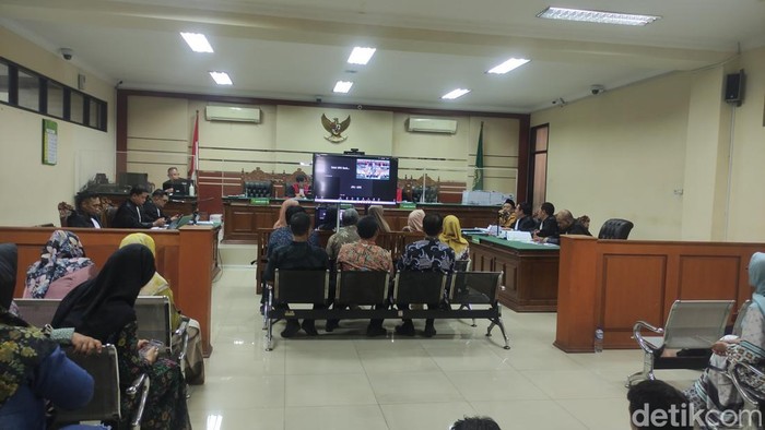 Sidang pemeriksaan saksi kasus korupsi pemotongan insentif ASN di BPPD Sidoarjo