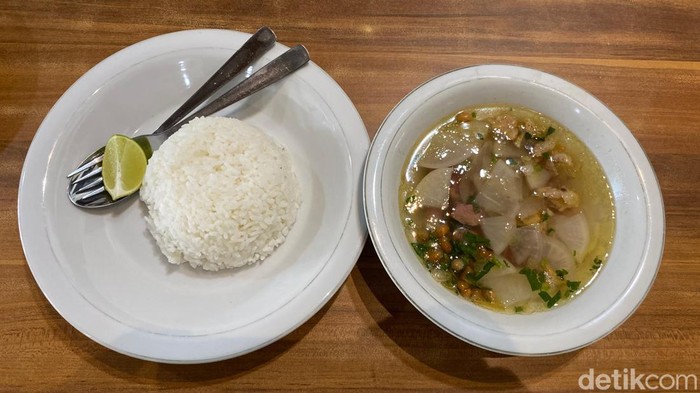 Soto Ojolali, kuliner legendaris di Bandung.