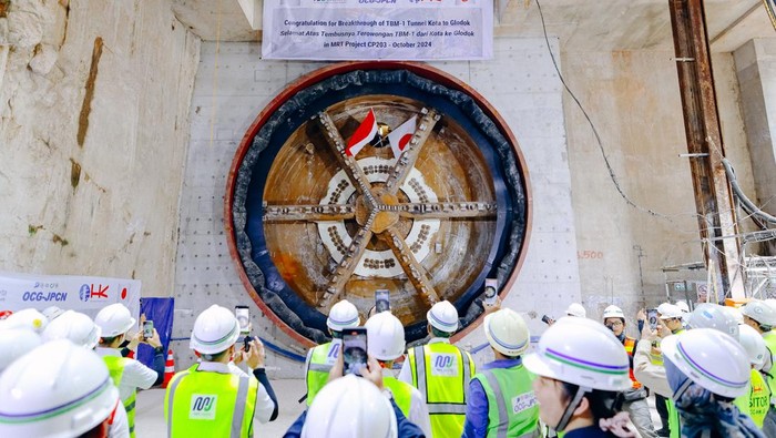 Terowongan Penghubung Stasiun MRT Kota-Glodok Selesai Dibangun