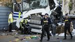 Truk Tabrak Halte di Dekat Pangkalan Militer Israel