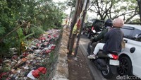 Warga kerap menjadikan tempat ini untuk membuang sampah sembarangan.   