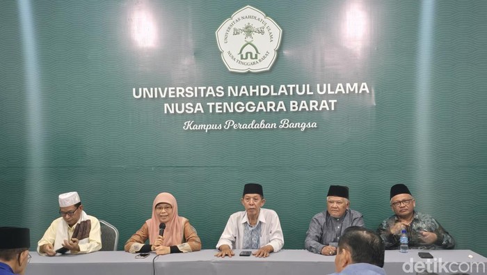 Rektor UNU Baiq Mulianah saat sesi konferensi pers, Senin (28/10/2024).
Foto: Helmy Akbar / detikBali