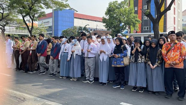 Upacara bendera di Museum Sumpah Pemuda