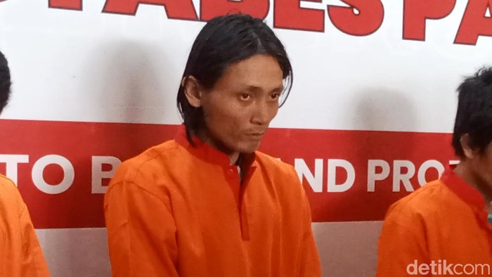 Ade Irawan, pelaku begal di Palembang, menyerahkan diri setelah bermimpi rekannya yang sudah tewas.