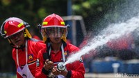 Kegiatan ini sangat bermanfaat untuk membantu warga mencegah dan menangani kebakaran di wilayah masing-masing.