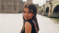 Potret manis Amanda Rawles yang beberapa waktu lalu telah dilamar kekasihnya. (Foto: dok Instagram)