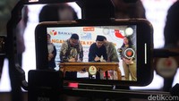 Penandatangan itu dilakukan di kantor Bawaslu, Jakarta, Selasa (29/10/2024).  