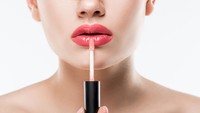 Dermatolagist Ungkap Tips Bibir Plumpy Tanpa Filler, Pakai Bahan Skincare Ini