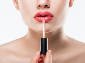 Dermatolagist Ungkap Tips Bibir Plumpy Tanpa Filler, Pakai Bahan Skincare Ini