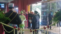 Badan Pengembangan dan Pembinaan Bahasa (Badan Bahasa) Kementerian Pendidikan Dasar dan Menengah (Kemendikdasmen) menggelar Bulan Bahasa dan Sastra 2024. Perayaan ini sekaligus memperingati Hari Sumpah Pemuda. Acara dibuka dengan Pameran Bulan Bahasa dan Sastra di Gedung A Kemendikbud, Jl Jenderal Sudirman, Senayan, Jakarta, Senin (28/10/2024). Foto: Devita Savitri/detikEdu