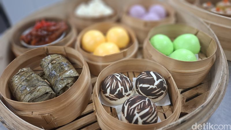 Chef Hing Spesialis Hidangan Kanton di The Trans Luxury Hotel Bandung