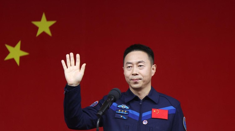 Astronauts Cai Xuzhe, Song Lingdong and Wang Haoze attend a press conference before the Shenzhou-19 spaceflight mission to Chinas Tiangong space station, at Jiuquan Satellite Launch Center, near Jiuquan, Gansu province, China October 29, 2024. REUTERS/Florence Lo