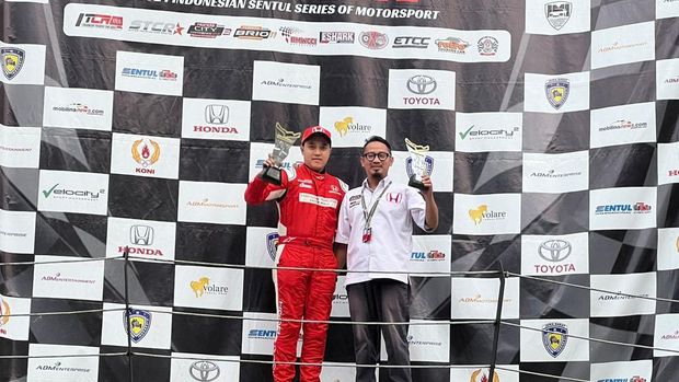 Duet Honda Racing Indonesia Avila Bahar dan Alvin Bahar.