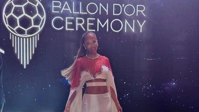 Foto: Gaya Seksi 6 WAGs di Pesta Ballon dOr, Istri Drogba Pamer Perut