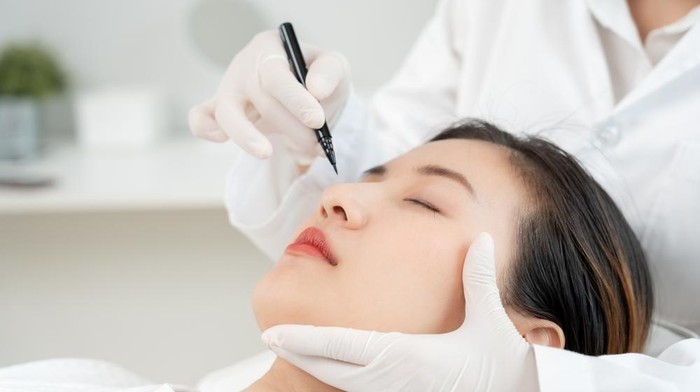 Apa Itu Dermaroller? Mengenal Treatment Ilegal Sarjana Perikanan Owner Ria Beauty