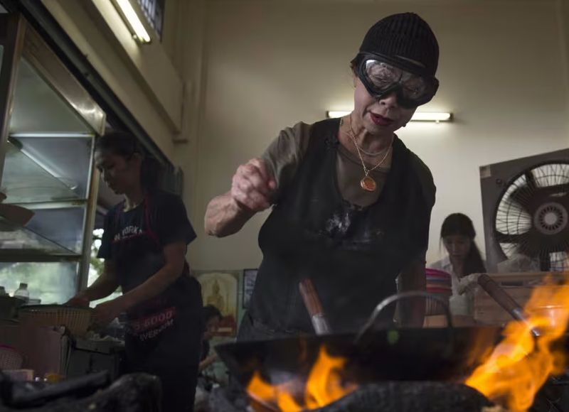 Jay Fai, Pemilik Warung 'Michelin' di Bangkok Berencana untuk Pensiun