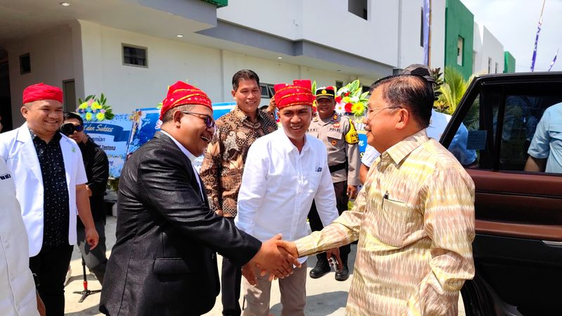 JK Resmikan RSU Sinar Kasih GKST di Poso