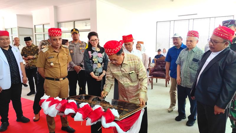 JK Resmikan RSU Sinar Kasih GKST di Poso