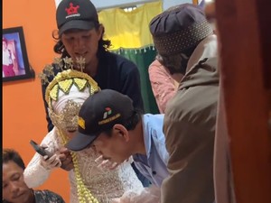 Pernikahan Viral Bikin Nangis, Pengantinnya Kecelakaan Jelang Akad Nikah