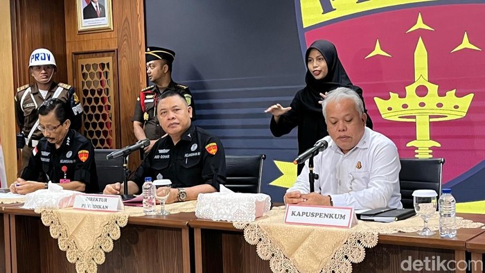 Konpers Kejagung soal penyidikan dugaan korupsi impor gula di Kementerian Perdagangan 2015-2016 (Rumondang N/detikcom)