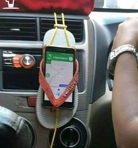 Pasti kamu pernah dengar bahwa setiap masalah ada jalan keluarnya. Walaupun solusinya sedikit aneh... gapapa, deh!