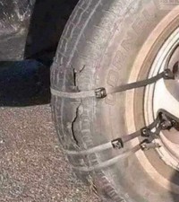 Pasti kamu pernah dengar bahwa setiap masalah ada jalan keluarnya. Walaupun solusinya sedikit aneh... gapapa, deh!