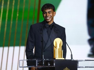 Lamine Yamal Raih Kopa Trophy 2024
