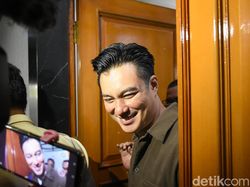 Penampakan Banjir Genangi Rumah Baim Wong saat Sahur
