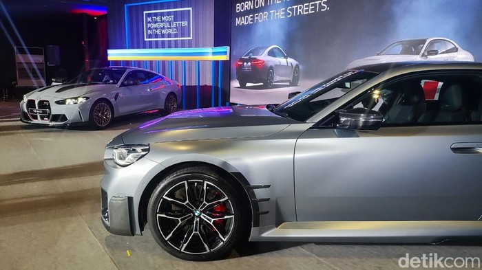 Mobil baru BMW di Indonesia.