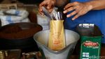 Nikmatnya Kopi Bis Kota Legendaris di Jatinegara