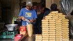 Nikmatnya Kopi Bis Kota Legendaris di Jatinegara