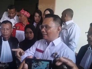 Guru Supriyani Ikuti Doa Bersama Jelang Vonis Kasus Dugaan Penganiayaan Siswa