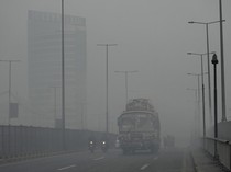 Penampakan Pakistan Diselimuti Polusi Super Tebal, Sekolah Ditutup-Pekerja WFH