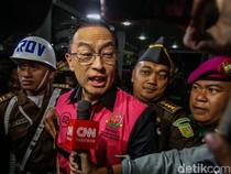 Potret Tom Lembong Berompi Tahanan Kejagung, Tersangka Korupsi Impor Gula