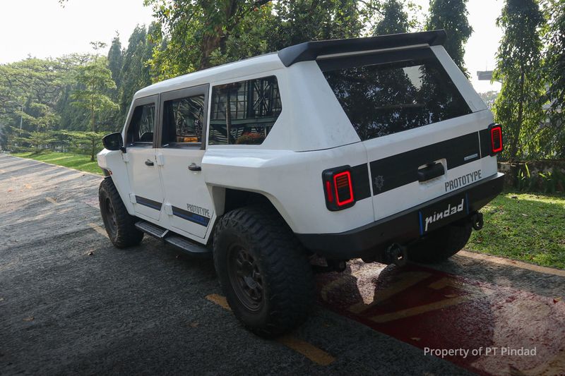 Prototipe Mobil Listrik buatan Pindad