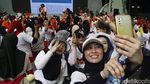 Rano Karno Senam Bareng Emak-emak di Pondok Labu