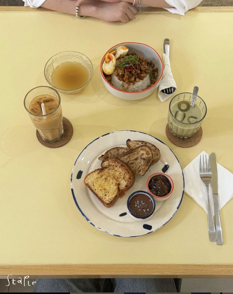 Rekomendasi makan siang tebet