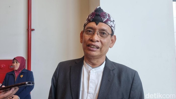 Rektor Unair Prof Mohammad Nasih