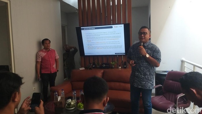 Rilis survei Pilwalkot Makassar oleh CRC.