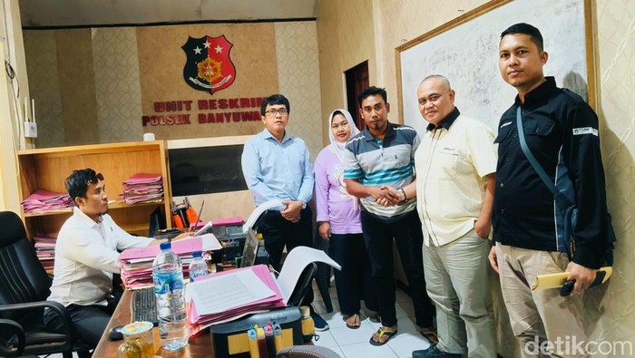 Rosid dan kreditur sepakat mencabut status tersangka di Polsek Banyuwangi kota.