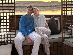 8 Kemesraan Sophie Turner & Pacar Baru, Go Public Baru Menjanda Sebulan