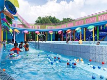 Long Weekend Bersama Anak di Bandung, Coba Main ke Kolam Renang Ini