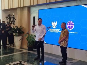 AHY Ungkap Perintah Prabowo soal Menteri Pakai Mobil Buatan Pindad