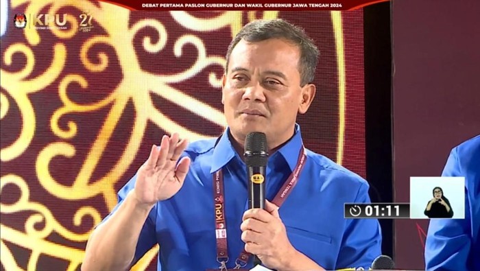 Cagub Jateng Ahmad Luthfi saat debat perdana Pilkada Jateng